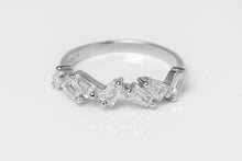 Load image into Gallery viewer, ROCKY DIAMOND RING