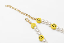 Load image into Gallery viewer, ALL SMILES PEARL NECKLACE