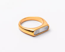 Load image into Gallery viewer, BERRY PEARL RING