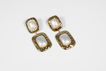 Load image into Gallery viewer, Double Pearl Earrings