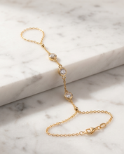 Load image into Gallery viewer, 3 Diamond Hand Chain