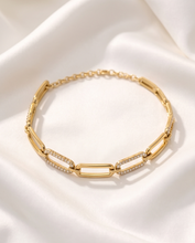 Load image into Gallery viewer, Gold and Diamond Linked Bracelet