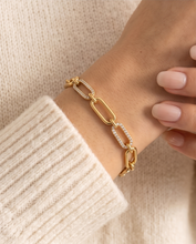 Load image into Gallery viewer, Gold and Diamond Linked Bracelet
