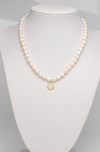 Load image into Gallery viewer, DIAMOND SMILEY PEARL NECKLACE