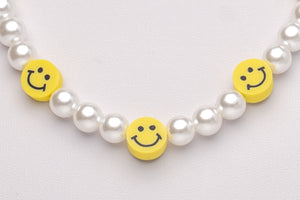 ALL SMILES PEARL NECKLACE