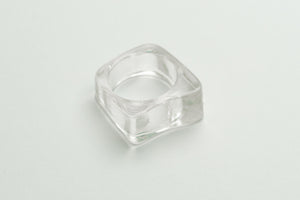 CLEAR CHUNKY RING
