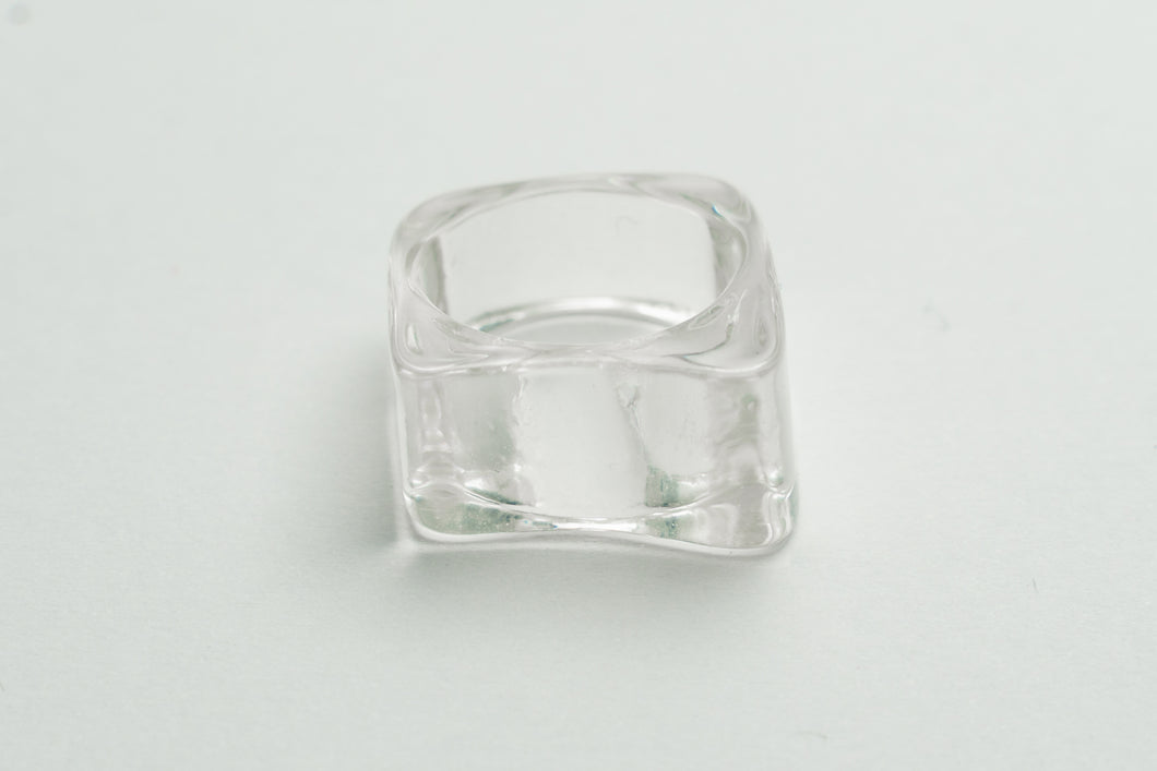 CLEAR CHUNKY RING